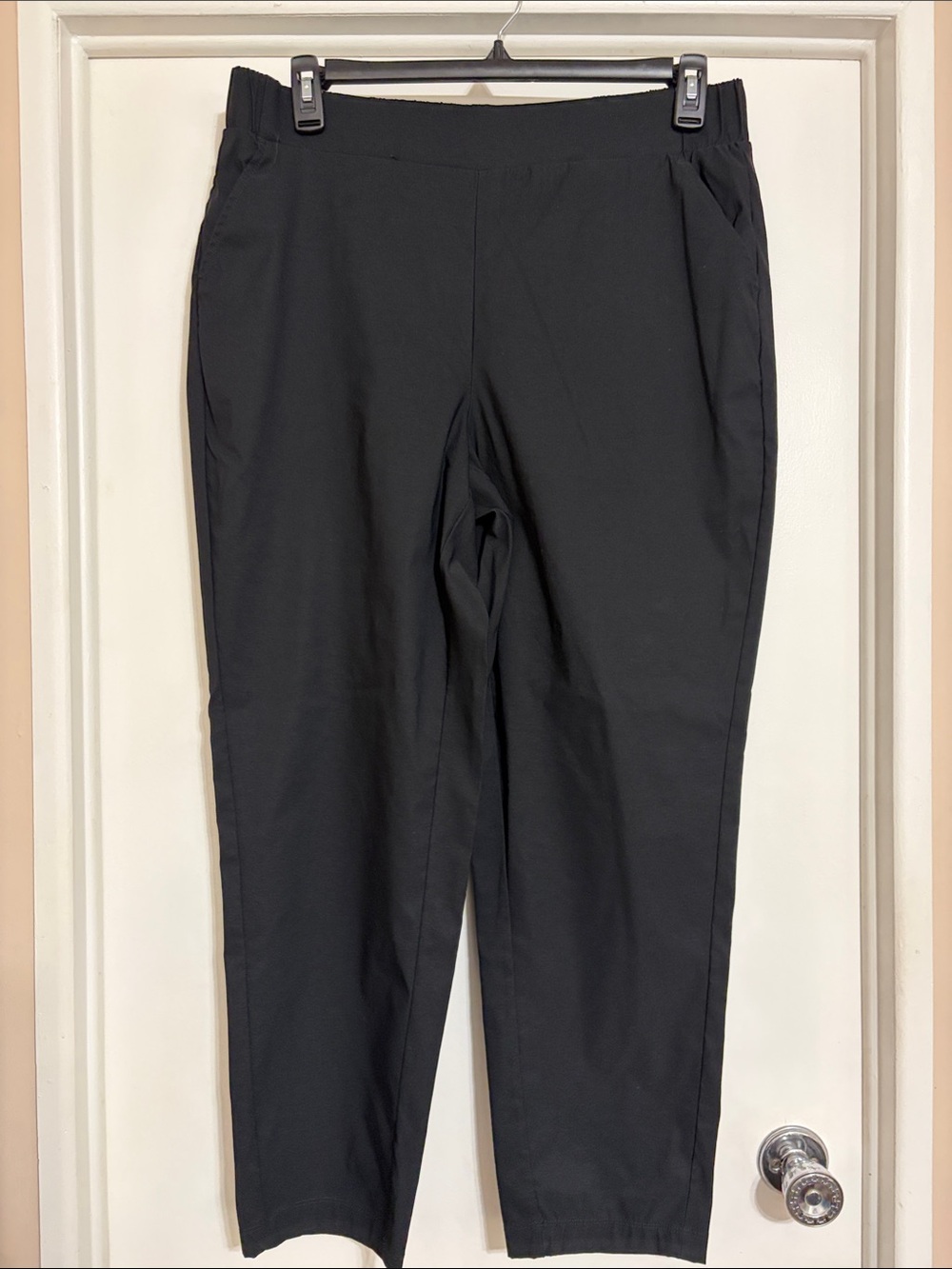 Women’s Straight Leg Black Pull-On Pants